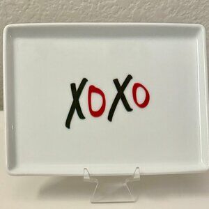 NWT PRIMA DESIGN PORCELAIN SMALL WHITE TRINKET TRAY PLATE DISH "XOXO" PRINTED